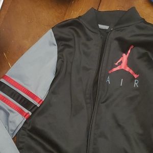 Boys jordan 5/6 jogger suit grey black and red